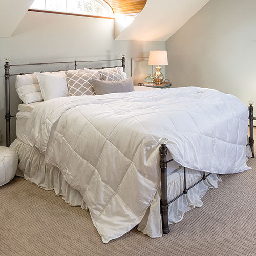 Hotel Plush Hypoallergenic Cooling Comforter